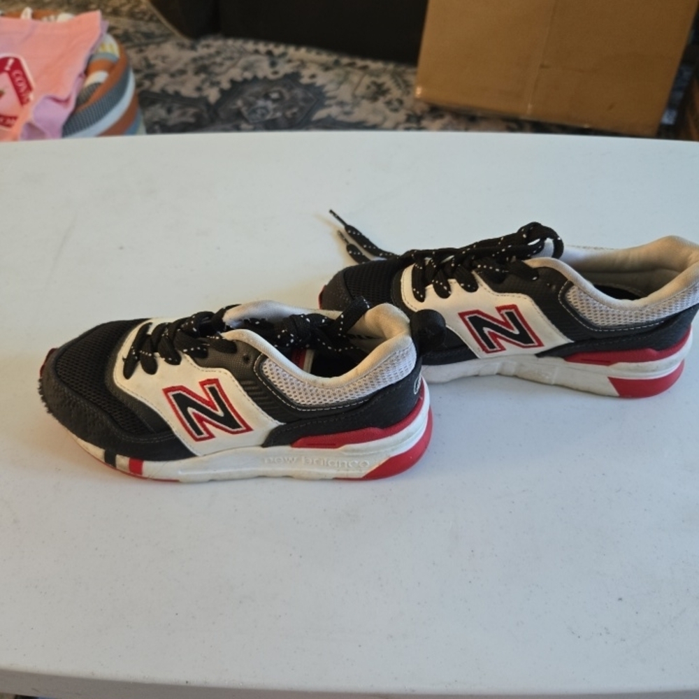 New Balance 997H Shoes Boys 3.5  Running Sneakers